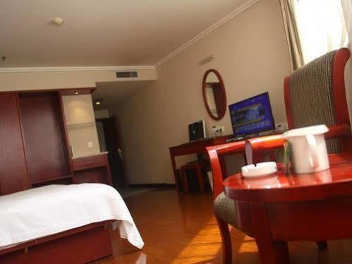 Greentree Inn Guiyang Penshuichi Business Hotel Zewnętrze zdjęcie
